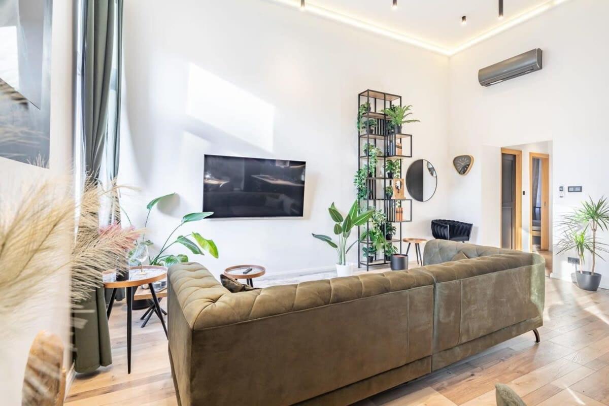 - Unique - High-end - Brand New Apartman *
