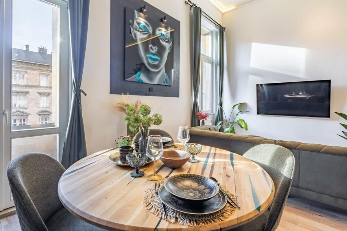 - Unique - High-end - Brand New Apartman *